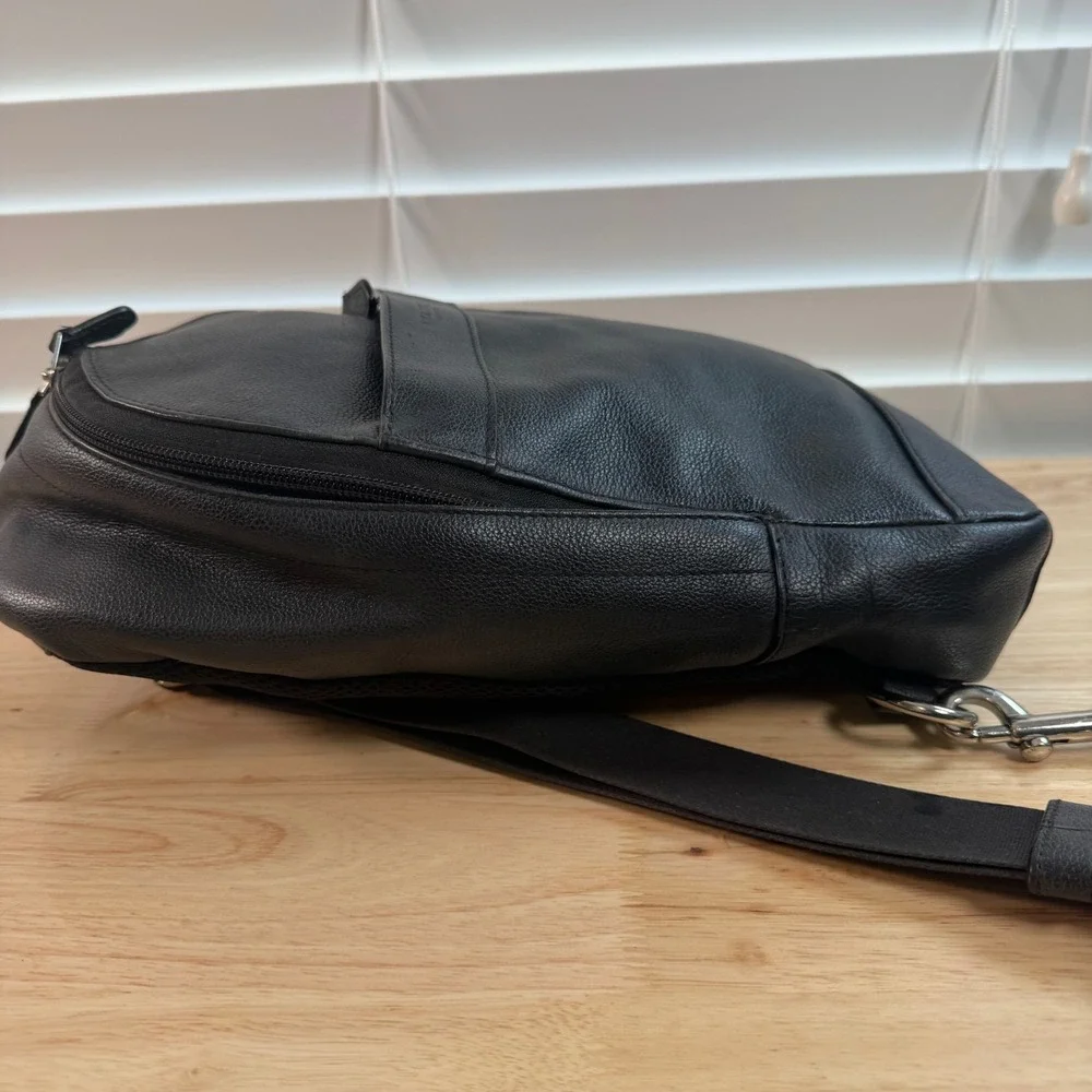 Coach Charles Sling Pack Black Leather Backpack F54770 Shoulder Crossbody Bag